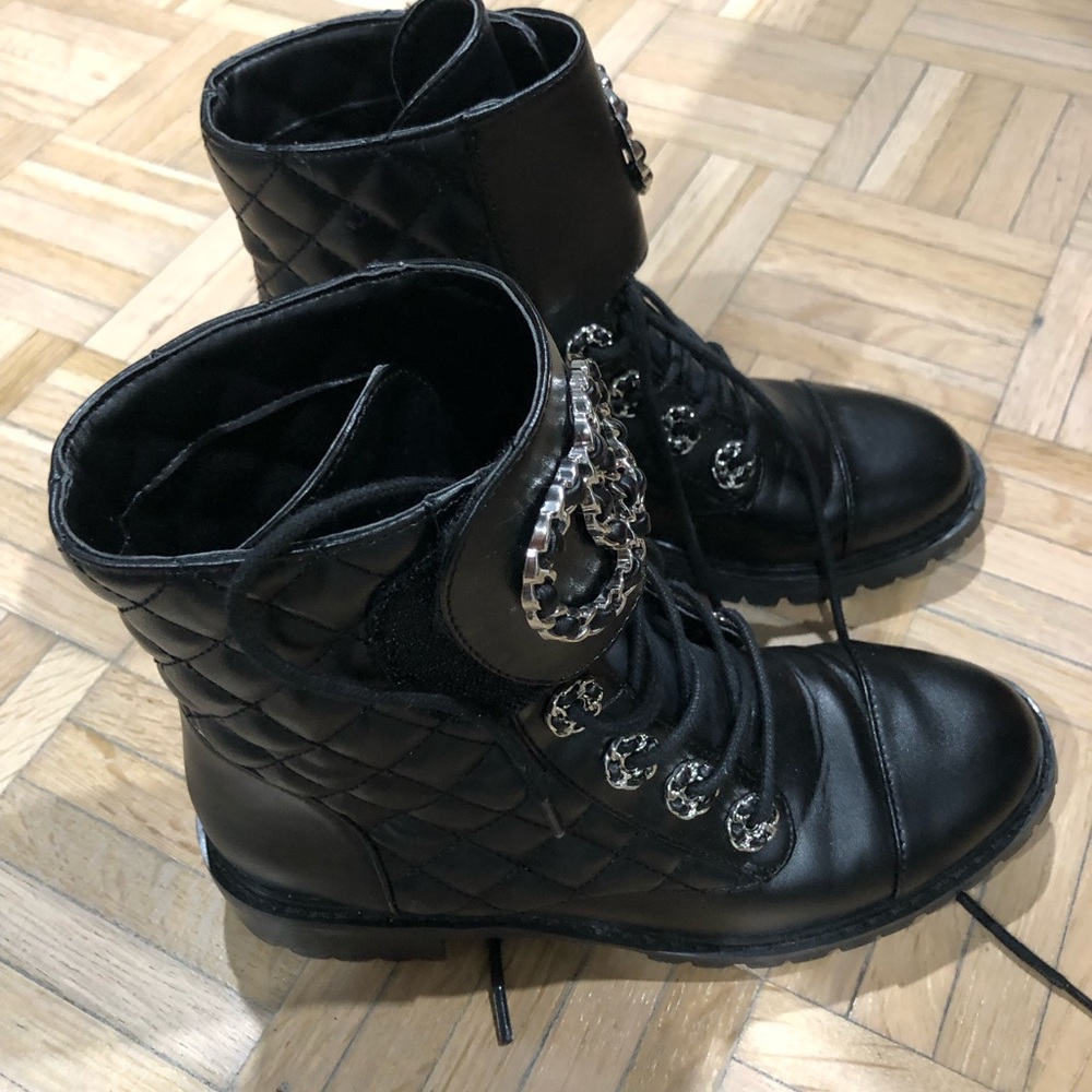 Kell Parker Mallory quilted boots size 6  in excellent condition